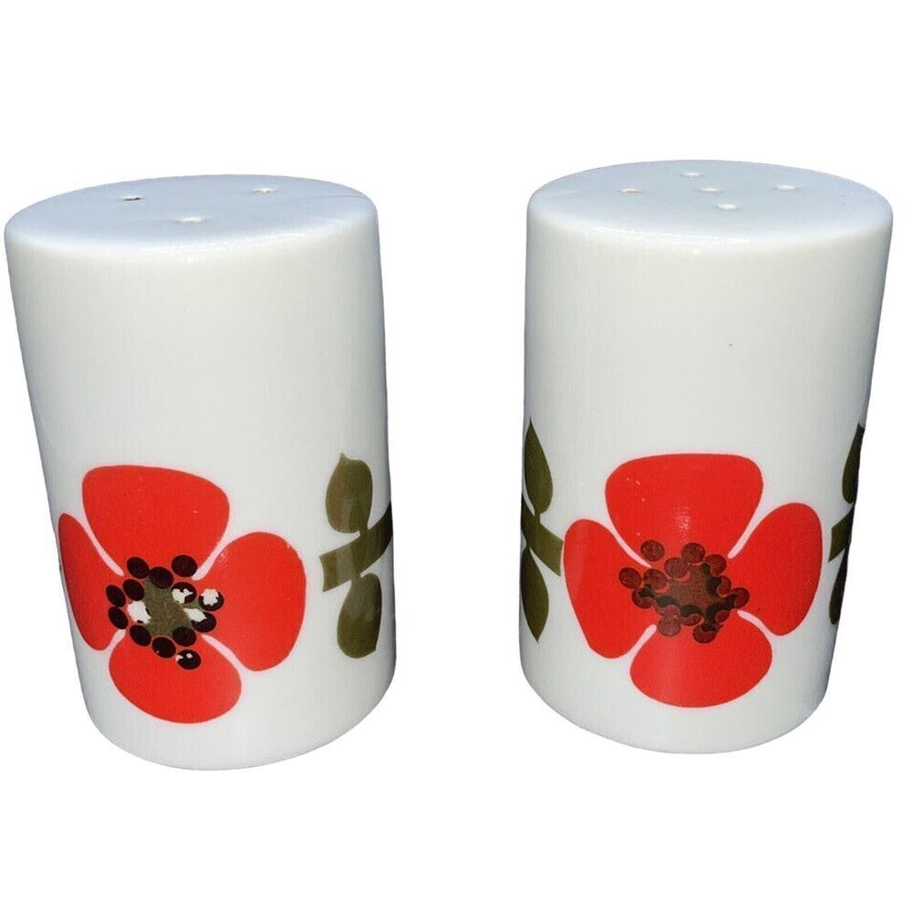 Vtg Holt Howard Style Japan Red Poppy Avocado‎ MCM Retro Salt & Pepper Shakers